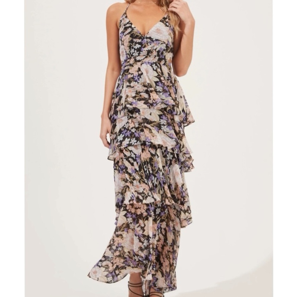 ASTR The Label: Rosana Floral Tiered Ruffle Maxi Dress Medium